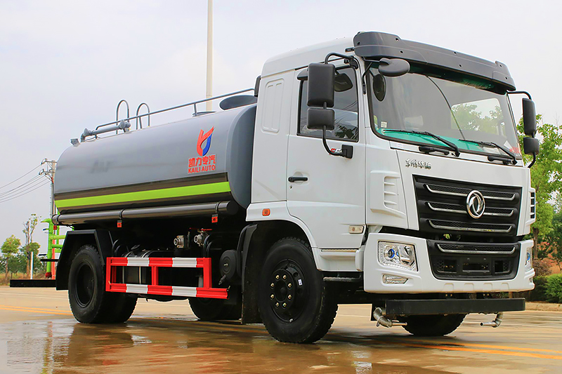 國(guó)六華神灑水車