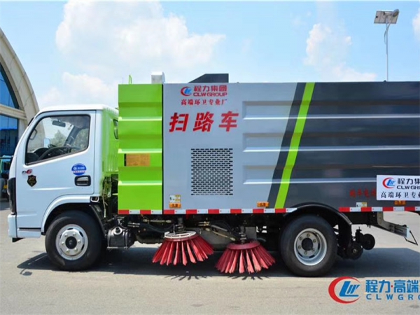 國六大多利卡8噸（2.5水5塵）掃路車