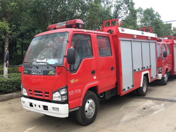 國六五十鈴水罐消防車3噸